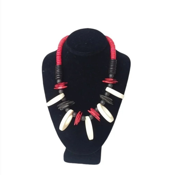 Tribal Red bovine Bone Rings Necklace - Picture 4 of 4